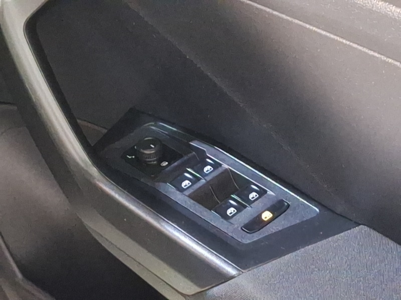 Used Volkswagen T-Roc 2019 for sale - 76880033: Photo 14