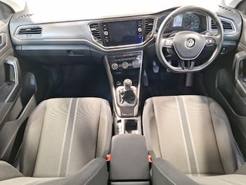 Used Volkswagen T-Roc 2019 for sale - 76264794: Photo 2