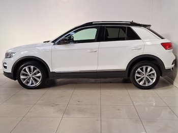 Used Volkswagen T-Roc 2019 for sale - 76264794: Photo 4
