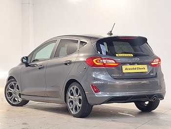 Used Ford Fiesta 2021 for sale - 76543421: Photo