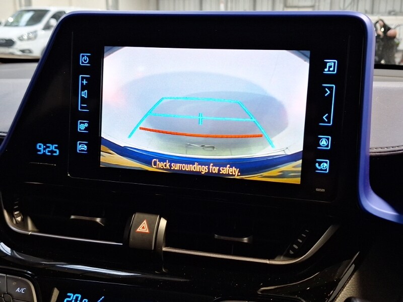 Used Toyota C-HR 2018 for sale - 76683672: Photo 10