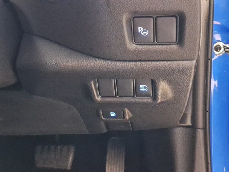 Used Toyota C-HR 2018 for sale - 76683672: Photo 15