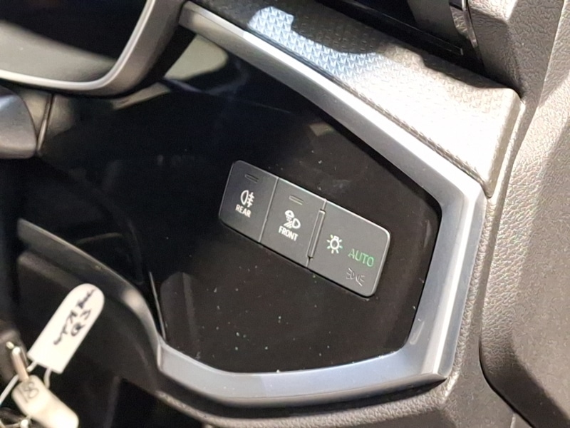 Used Audi Q3 2021 for sale - 76911703: Photo 15