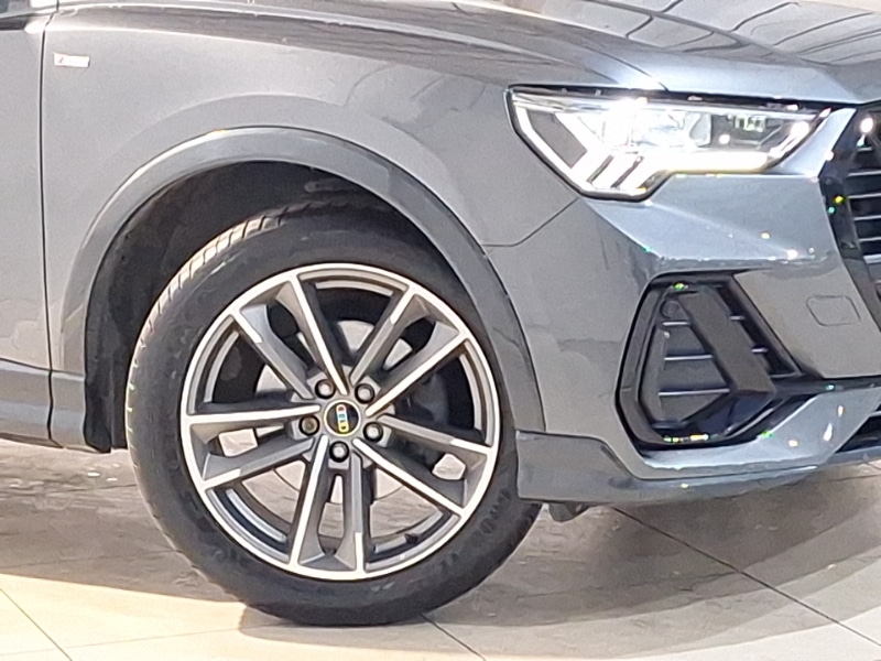 Used Audi Q3 2021 for sale - 76911703: Photo 9