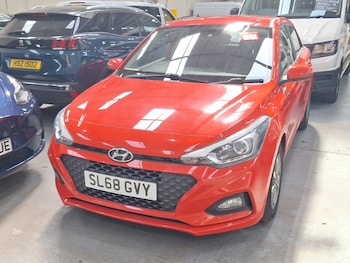 Used Hyundai i20 2018 for sale - 79044276: Photo