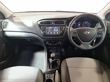 Used Hyundai i20 2018 for sale - 79044276: Photo