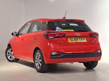 Used Hyundai i20 2018 for sale - 79044276: Photo
