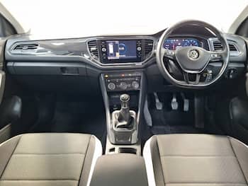 Used Volkswagen T-Roc 2019 for sale - 79683813: Photo