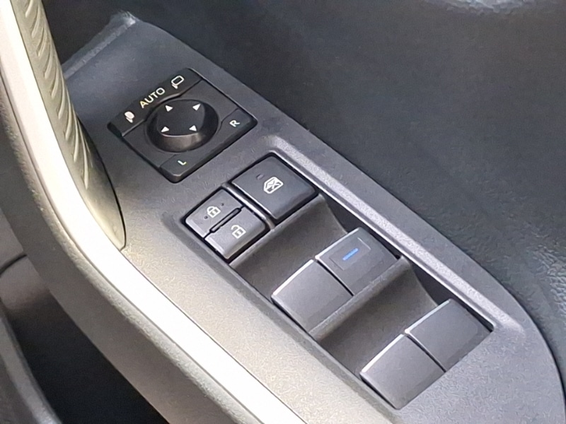 Used Toyota RAV4 2020 for sale - 76358895: Photo 14