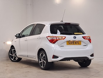 Used Toyota Yaris 2019 for sale - 79447687: Photo