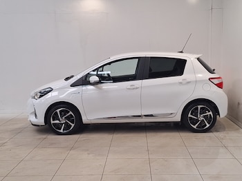 Used Toyota Yaris 2019 for sale - 79447687: Photo