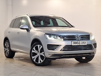 Used Volkswagen Touareg 2016 for sale - 76543419: Photo