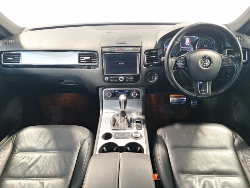 Used Volkswagen Touareg 2016 for sale - 76543419: Photo 2