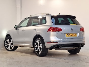 Used Volkswagen Touareg 2016 for sale - 76543419: Photo