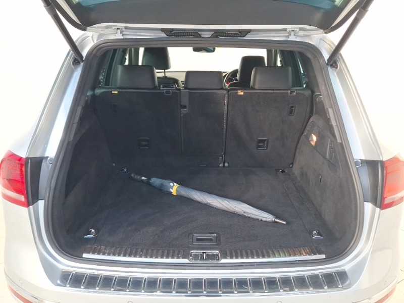 Used Volkswagen Touareg 2016 for sale - 76543419: Photo 8