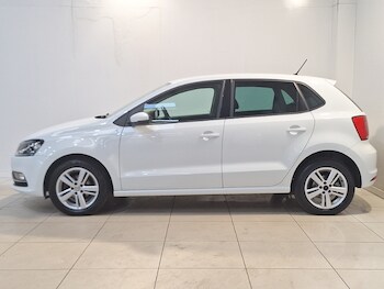Used Volkswagen Polo 2016 for sale - 77822972: Photo
