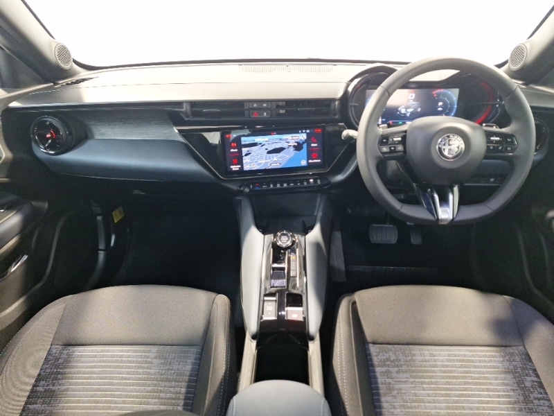 Used Alfa Romeo Junior 2025 for sale - 77974899: Photo 2