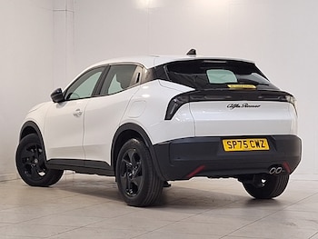 Used Alfa Romeo Junior 2025 for sale - 77974899: Photo