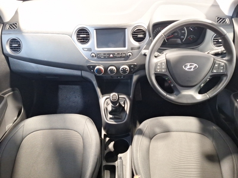 Used Hyundai i10 2019 for sale - 77832324: Photo 2