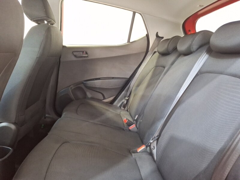 Used Hyundai i10 2019 for sale - 77832324: Photo 6