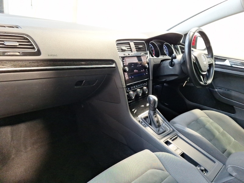 Used Volkswagen Golf 2020 for sale - 76644192: Photo 5