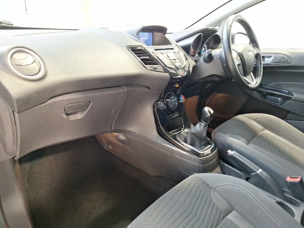 Used Ford Fiesta 2017 for sale - 76289316: Photo 5