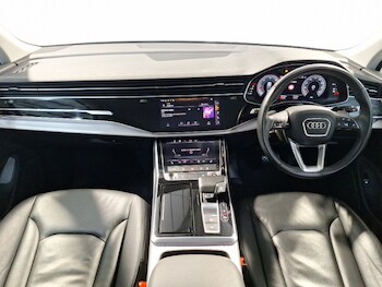 Used Audi Q7 2023 for sale - 77669680: Photo