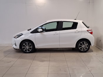 Used Toyota Yaris 2019 for sale - 75893834: Photo