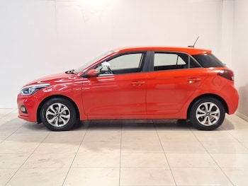 Used Hyundai i20 2018 for sale - 76108277: Photo 4