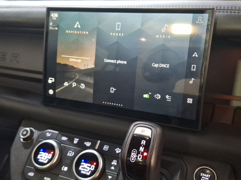 Used Land Rover Defender 2024 for sale - 77466151: Photo 18