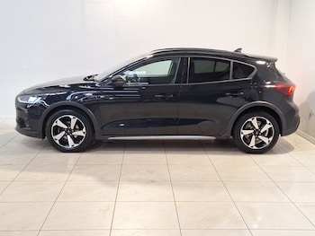 Used Ford Focus 2023 for sale - 76834198: Photo