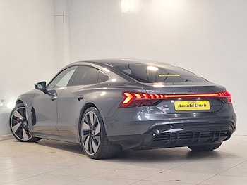 Used Audi RS e-tron GT 2021 for sale - 77514090: Photo