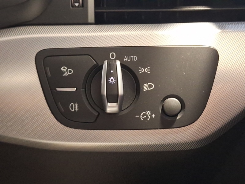 Used Audi A4 2021 for sale - 76160370: Photo 17