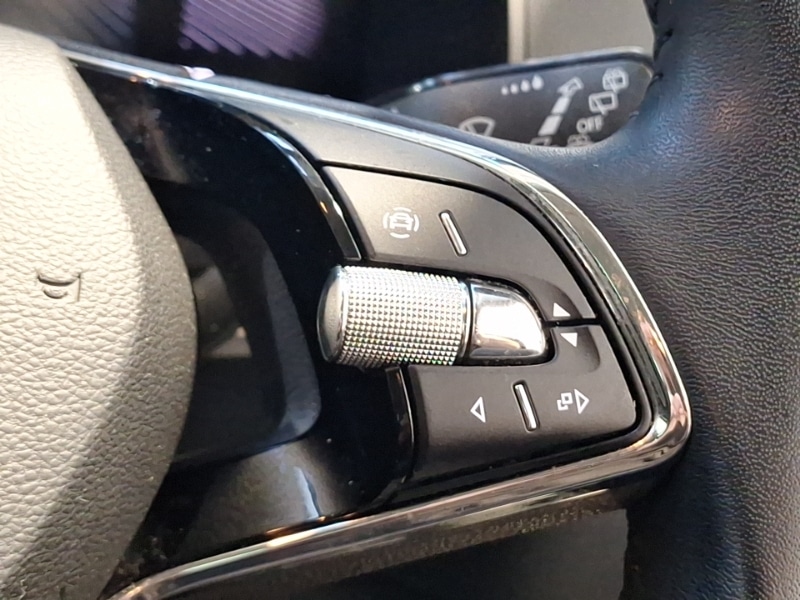 Used Skoda Karoq 2024 for sale - 76321415: Photo 16