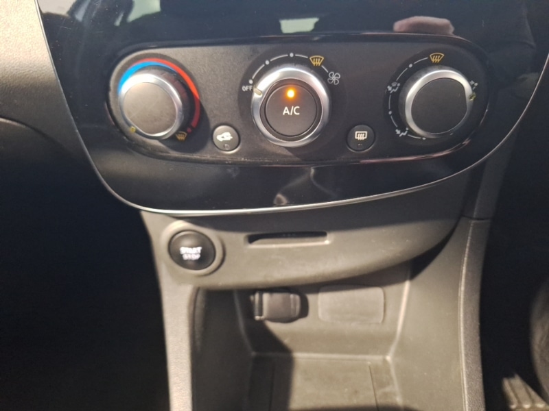 Used Renault Clio 2019 for sale - 76408279: Photo 19