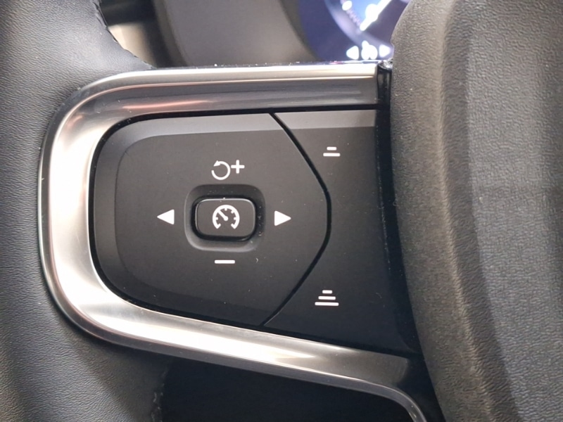 Used Volvo XC40 2023 for sale - 77776982: Photo 16