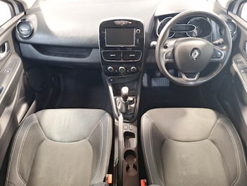 Used Renault Clio 2019 for sale - 76602686: Photo