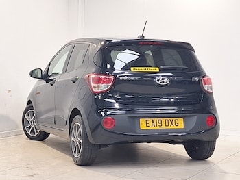 Used Hyundai i10 2019 for sale - 78683932: Photo