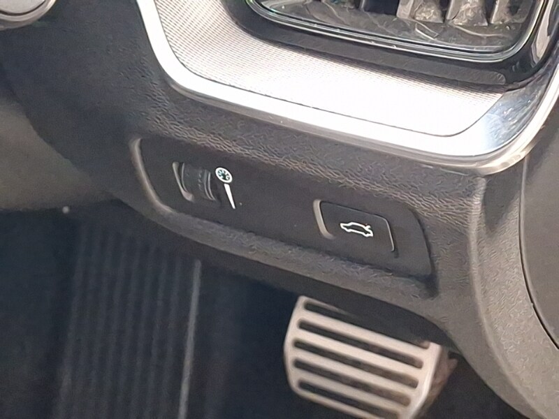 Used Volvo V60 2020 for sale - 77933528: Photo 15