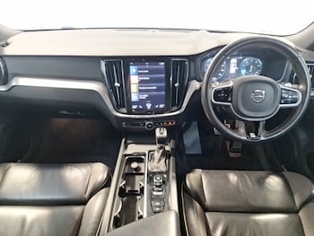 Used Volvo V60 2020 for sale - 77933528: Photo