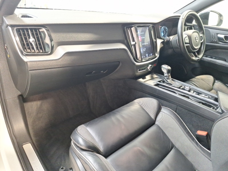 Used Volvo V60 2020 for sale - 77933528: Photo 5