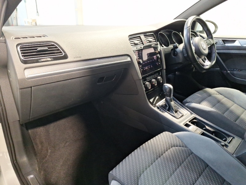 Used Volkswagen Golf 2019 for sale - 77610981: Photo 5