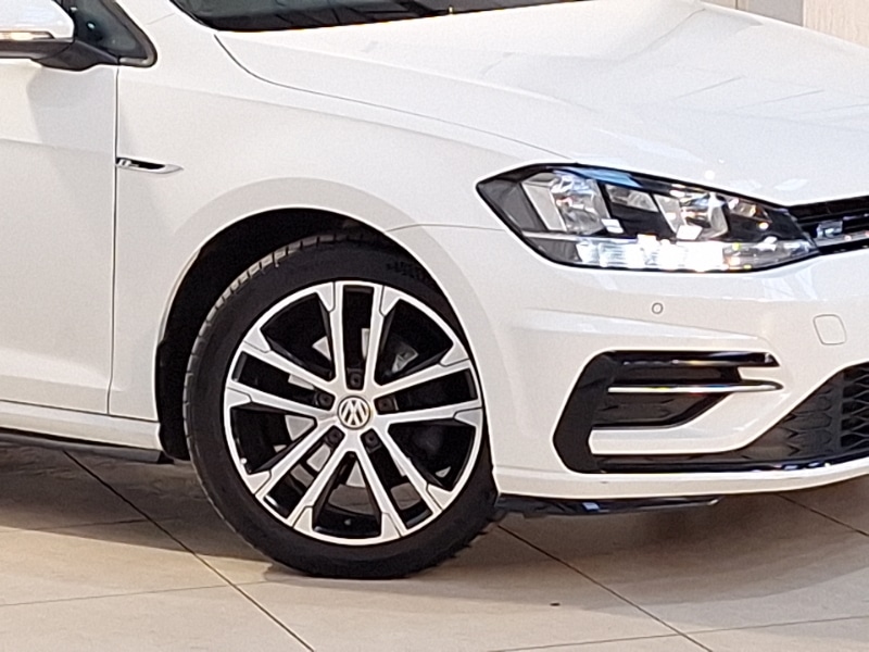 Used Volkswagen Golf 2019 for sale - 77610981: Photo 9