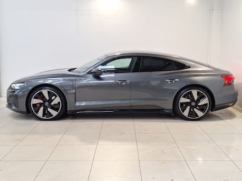 Used Audi RS e-tron GT 2021 for sale - 76053630: Photo