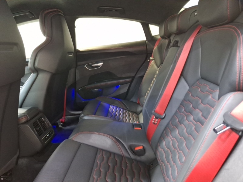 Used Audi RS e-tron GT 2021 for sale - 76053630: Photo 6