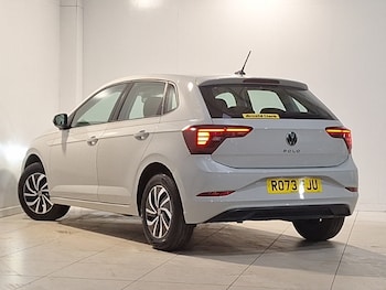 Used Volkswagen Polo 2023 for sale - 77201948: Photo