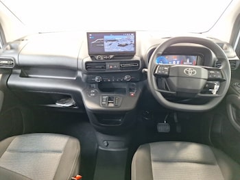 Used Toyota PROACE CITY Verso 2025 for sale - 78342612: Photo