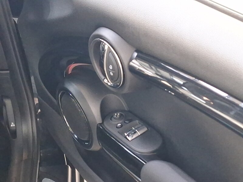 Used MINI Convertible 2022 for sale - 77947762: Photo 15