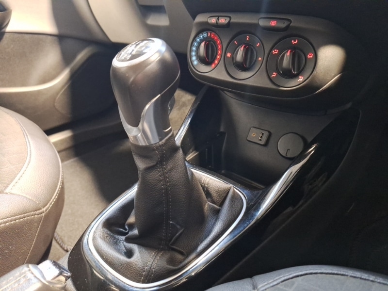 Used Vauxhall Corsa 2015 for sale - 76602609: Photo 11