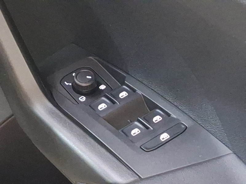 Used Volkswagen T-Cross 2024 for sale - 77114814: Photo 14